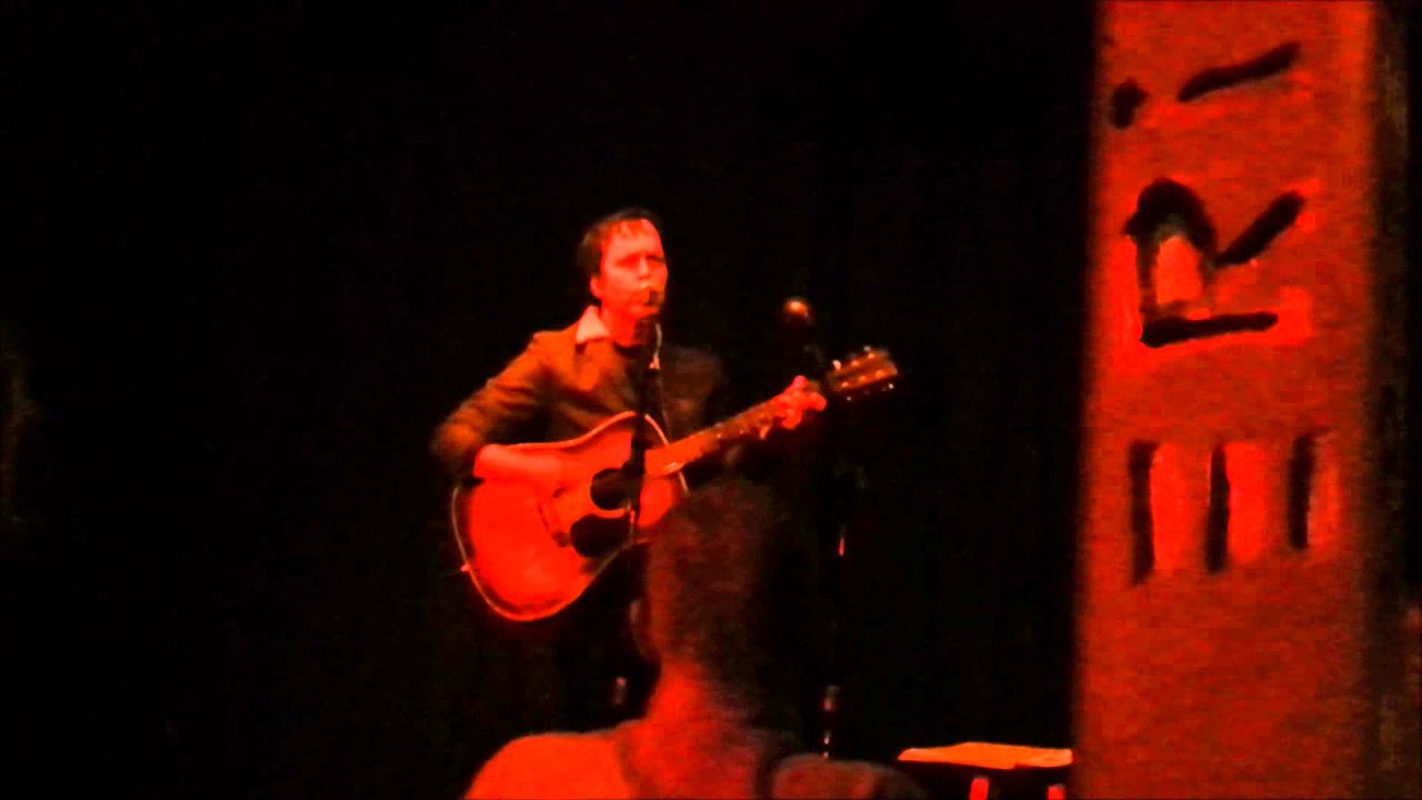 Chuck Prophet: "Barely Exist" adlı videoyu YouTube'da izle Chuck Prophet: "Barely Exist" adlı videoyu YouTube'da izle