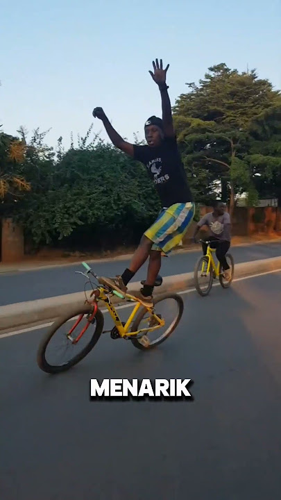 Download lagu Viral ‼️Pesepeda ini bergaya di atas sepeda 😱 #viral #videoviral #pesepeda