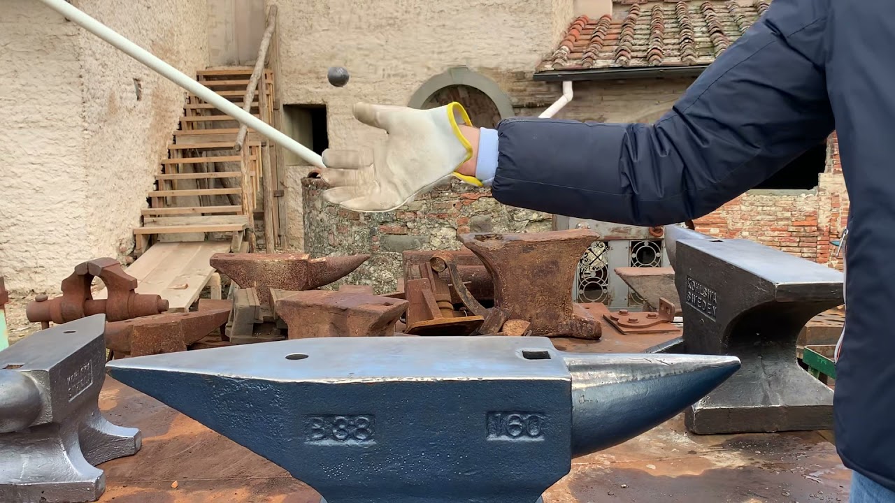 SOLD ERIC - LARGE DOUBLE HORN + UPSETTING BLOCK KOHLSWA ANVIL 353