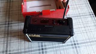 I LUURVE RADIOS & AMPLIFIERS..THIS FITS BOTH. HA HA..RADIO IN THE STYLE OF A VOX GUITAR AMP🙂😀