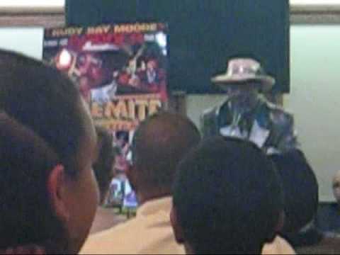 Jimmy Lynch Sings at Rudy Ray Moore/Dolemite's Fun...