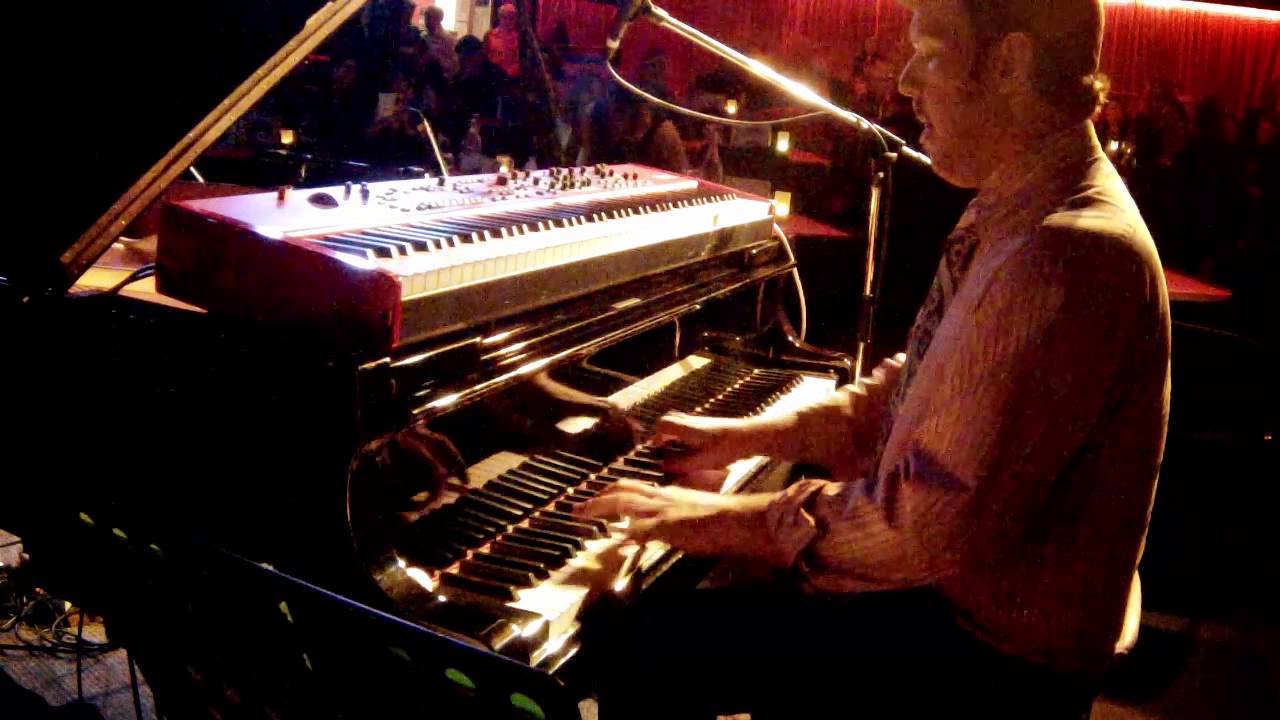 Wil Sargisson plays Roosevelt Sykes' "The Honey Dripper" with Aaron West  & the Custodians