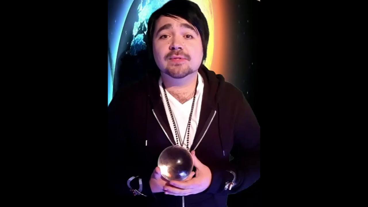 How do Crystal Balls Work? Spiritual Teacher Joshua Rose Explains 