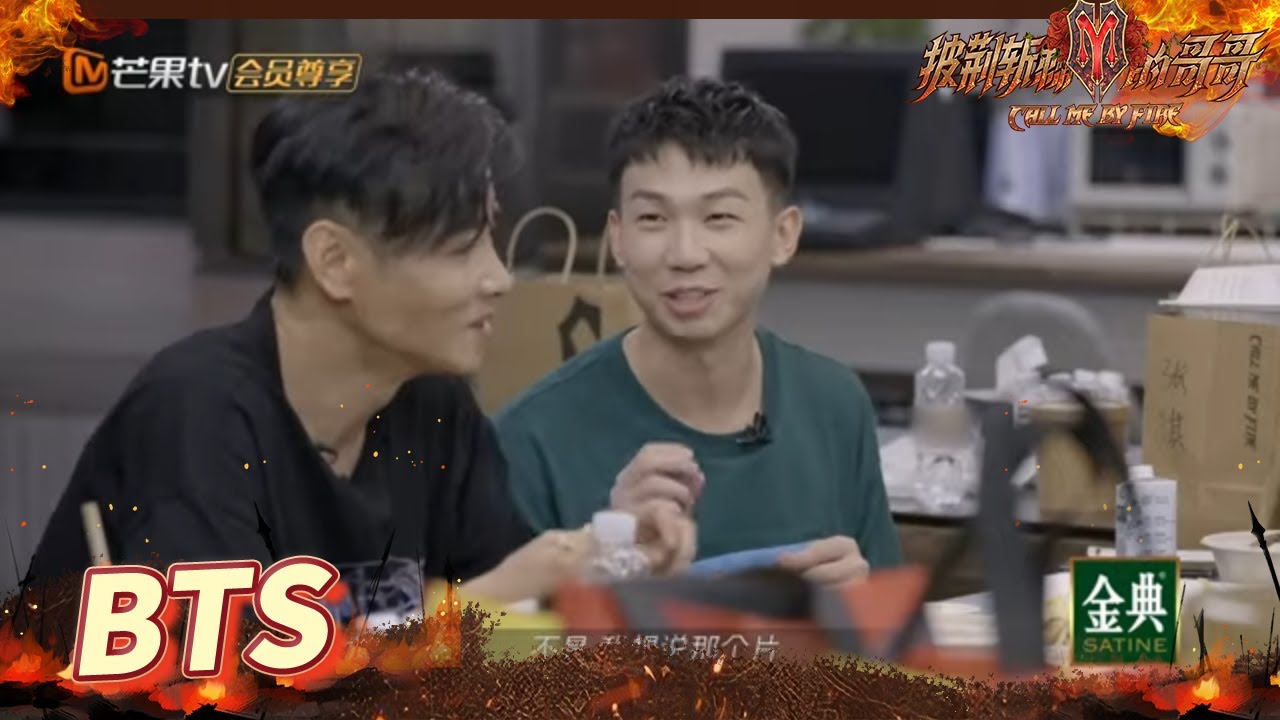 大型中英双语交流现场 张晋充当