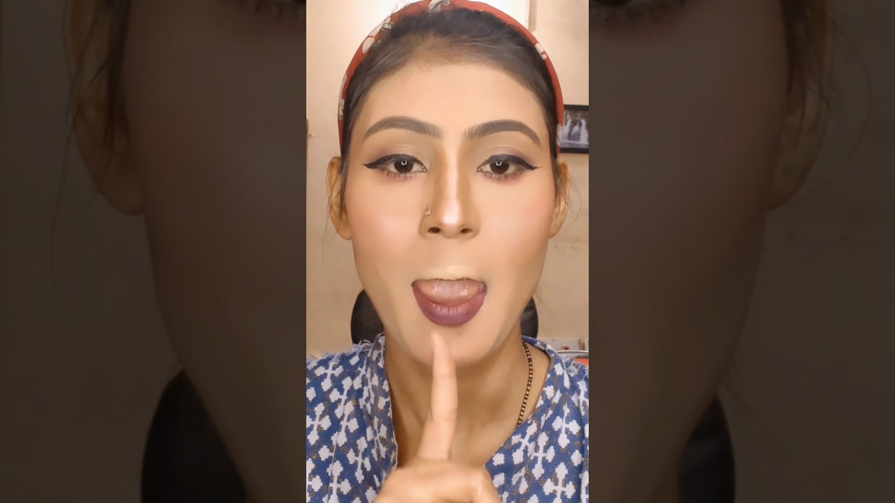  bold lipstick hack 😳😯😍 - YouTube