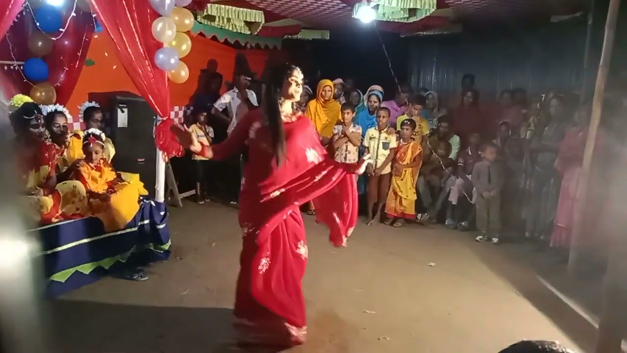 বিয়ে বাড়িতে গ্রামের মেয়ের অস্থির ডান্স | Biye Barite Grammar Meyer Osthir Dance 💃💃💃💃....