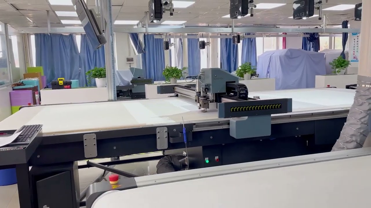 Ruizhou GIC series fabric cutting plotter