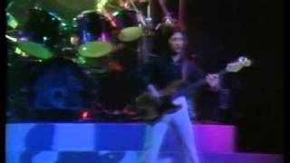 Queen-Keep Yourself Alive Live In Houston 1977
