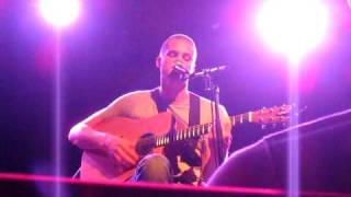 Jay Brannan - Everywhere There&#39;s Statues (live at l&#39;Européen, Paris, FR)