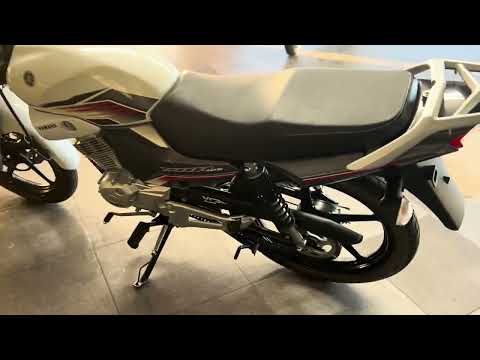 ヤマハ YBR125 走行距離1,735km 低走行車 リアキャリア ヘルメット