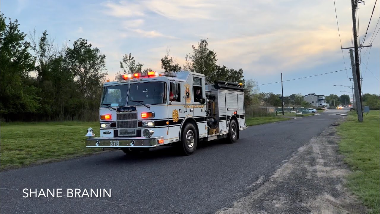 Union Beach Fire Department Engine 65378 & Utility 65387 Responding