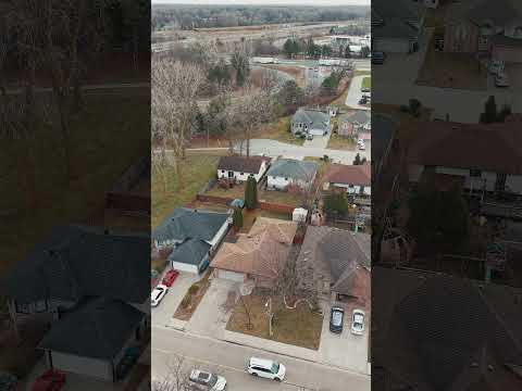 2439 Northwood St Windsor ON Real Estate Reel video