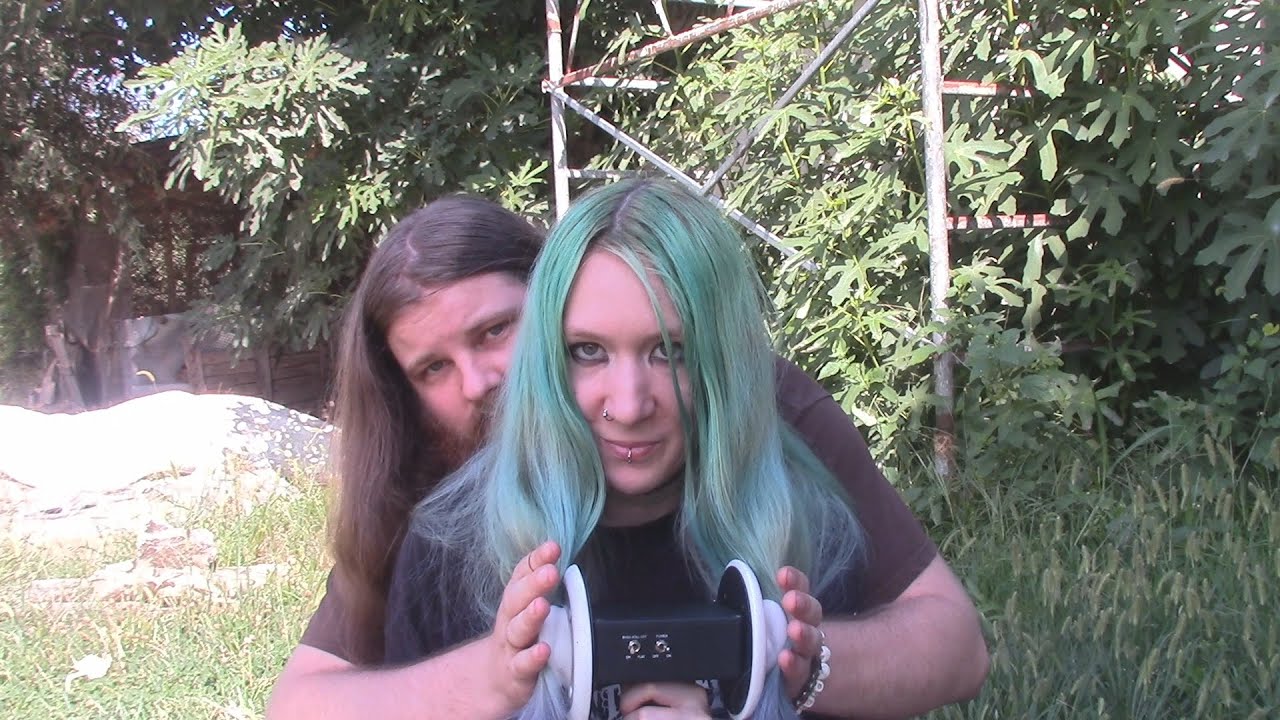 Grecate ASMR Hair/Beard Brushing no talking