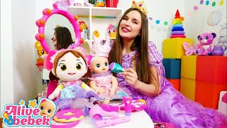 Niloya ile Baby Alive oyuncak bebek ile güzellik salonu oyunu! Kızlar için video. Evcilik oyunu