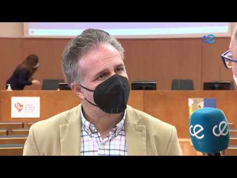 Luciano Rodríguez ofrece una conferencia sobre prevención de cáncer de mama y de cérvix