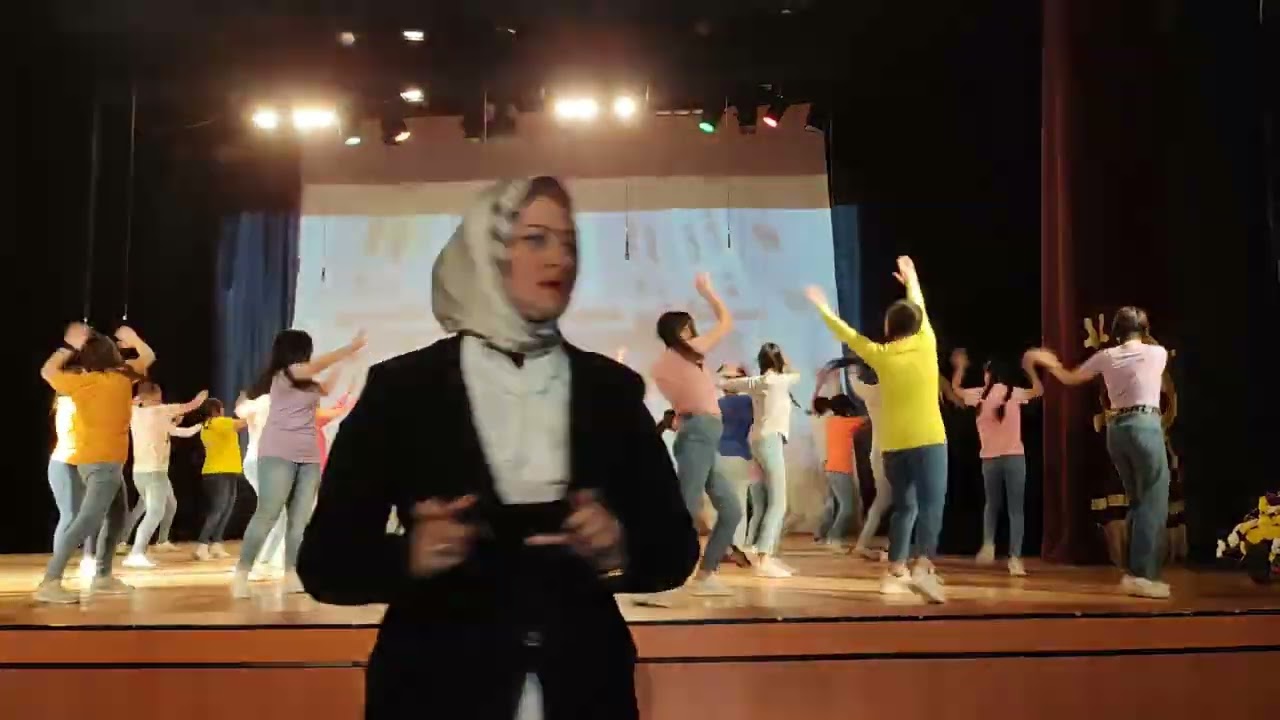 استعراض(رسمنا لك) من احتفالية الجمهورية الجديدة 2022 لمدرسة بورسعيد الرسمية للغات المرحلة الثانوية