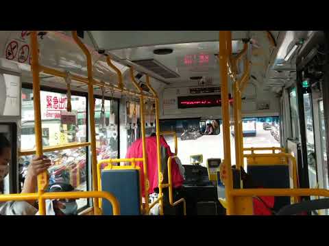 2021.03.18（星期四）中興巴士集團旗下 淡水汽車客運股份有限公司 捷運接駁公車 紅28路線（捷運淡水站-淡江大學，經鄧公里 學府路）金龍 KL6850A2 中巴 車號：KKA-8952。