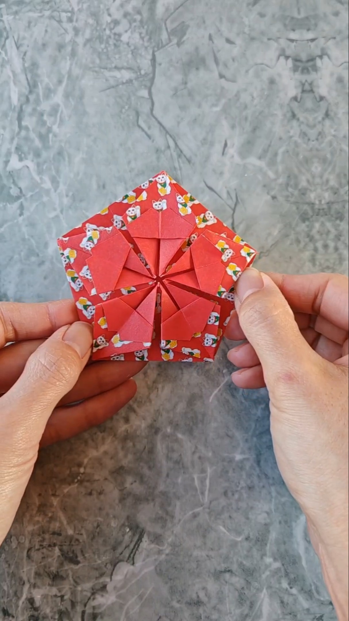 Easy and cute origami folding method: Cherry blossoms - YouTube