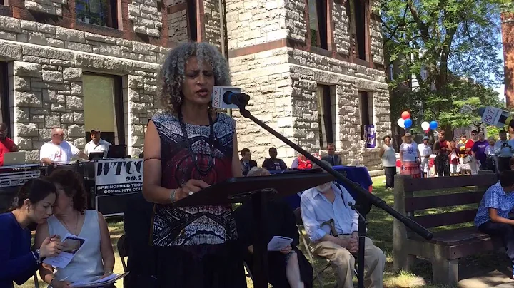 Evelyn Harris sings "America the Beautiful"