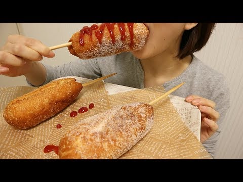 ASMR☆咀嚼音 巨大チーズドッグを食べる！ eatingsound