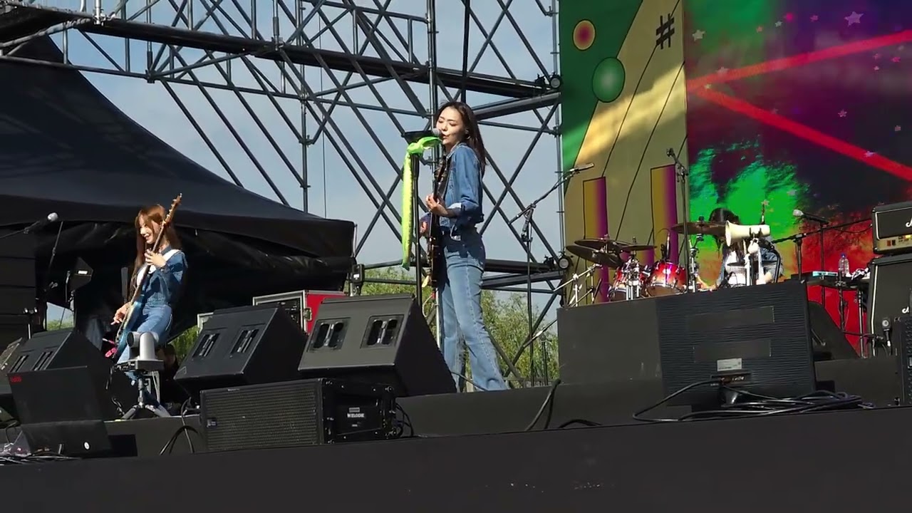 QWER - 메아리 ㅣ 250926 부산국제락페스티벌2025