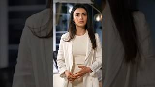 Özge Yağizdan Güzelli̇k Dolu Görüntüler Geldi̇