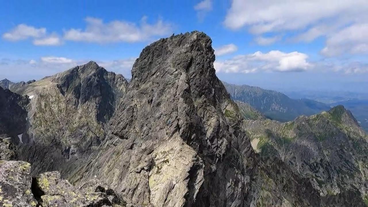 Ganek 2 462 m,  Rumanowy Szczyt 2 428 m