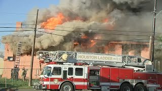 Fire burns SE Houston building that neighbors call a magnet for crime
