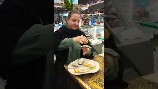 Trying Oyster 🦪 Moscow 🇷🇺 #Challenge #Oysters #Streetfood #Food #Seafood #Shorts #Trending #Travel