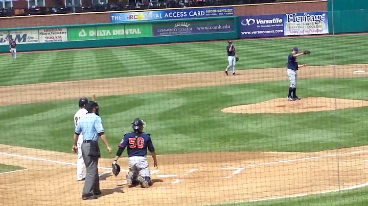 Darin Mastroianni singles off Mark Cohoon