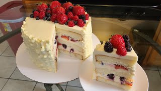 New Orleans Berry Chantilly Cake