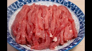 炒瘦肉有人放淀粉，有人放蛋清，都错了，教你正确做法，嫩滑不柴
