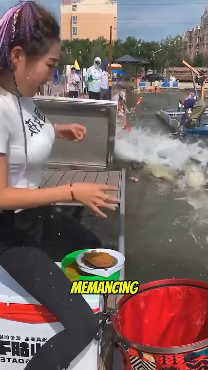 ikut lomba mancing,wanita ini dapat ikan banyak. #shorts