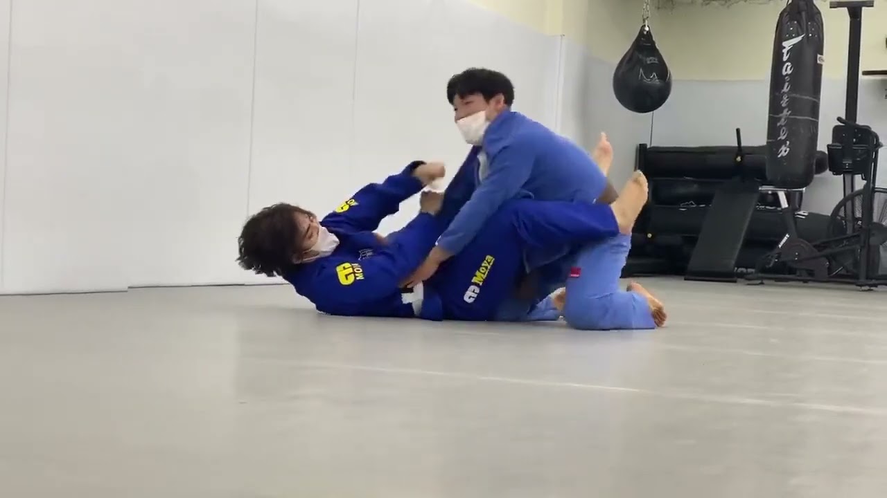 S.Coups-Choi Seungcheol Brazilian Jiu-Jitsu Training (Seventeen) 