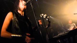 Phantogram - Nothing but trouble - LIVE PARIS 2014