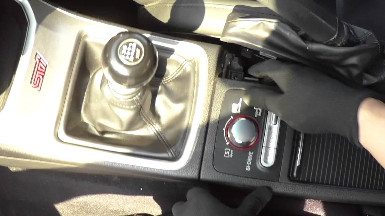 インプレッサ　WRX GDB STI 涙目スペックC取り外し　シフトレバー インプレッサ WRX STI GRB シフトパネル外し方 - YouTube