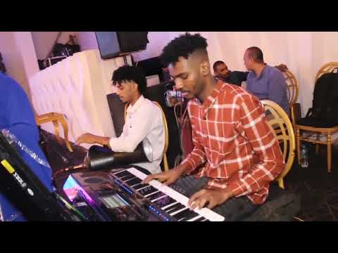 الفنانه السودانية دره ماجد واغنيــة طير ياطير الخلاء 