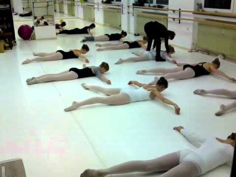 Floor Barre Ballett Kniaseff Bodentraining Youtube