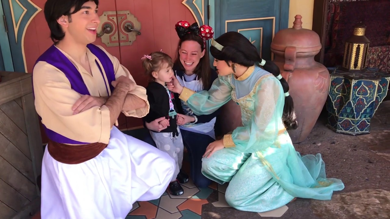 Annabelle meets AMAZING Disney World Characters 2/20! ARE character meet and greets ENDING?!?!