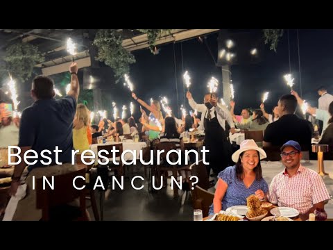 Best restaurant in Cancun? // Eat and Party in Cancun, Mexico!