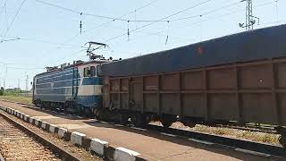 ДТВ 30623 Пирдоп - Бургас с 46012 транзит през гара Казанлък