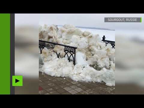 Vidéo: Oubliez Les Boules De Neige - Voilà Comment Jouer Avec La Glace En Sibérie - Matador Network