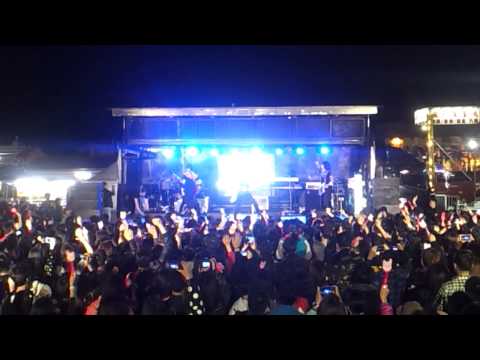 831偶像天團 八三夭熱血巴士 環島巡演 高雄場 凱旋夜市現場開唱 【搖勒 搖勒】