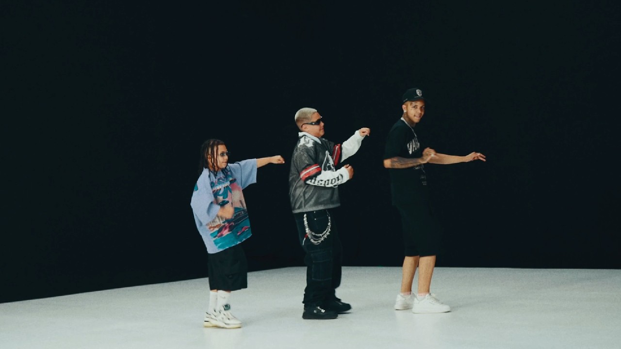Frații Velea x MADATORRICELLI -  Fluier după ea | Official video
