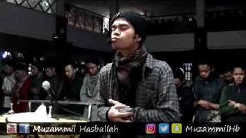 سورة الرحمن كاملة بصوت الشاب الاندونيسي مزمل   YouTube