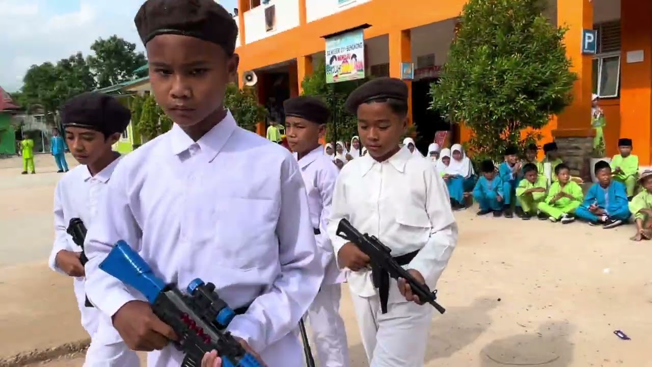 DRAMA 10 NOVEMBER HARI PAHLAWAN SD NEGERI 011 BENGKONG