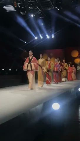 [Hanfu] Hanfu catwalk show,the fashion through the millennium