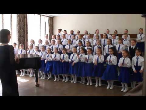 "Почему сороконожки опоздали на урок"  Младший хор ДМХШ "Пионерия" им. Г.А.струве