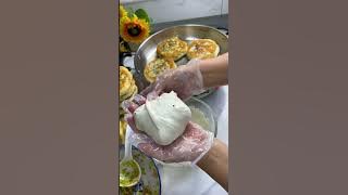 Today I made lazy dough pie with 1 jin of flour and 9 liang of water. It is soft and fragrant