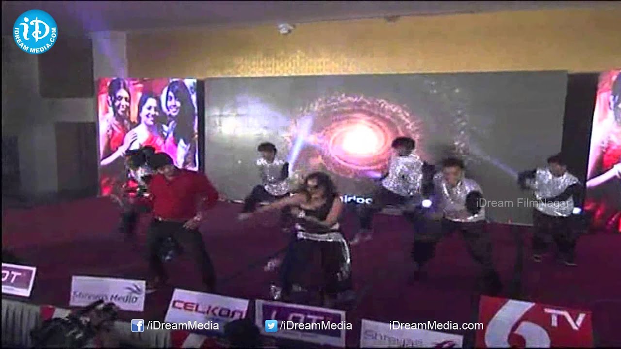 Choli Ke Peeche Kya Hai Song Performance At Gaddam Gang Audio Launch